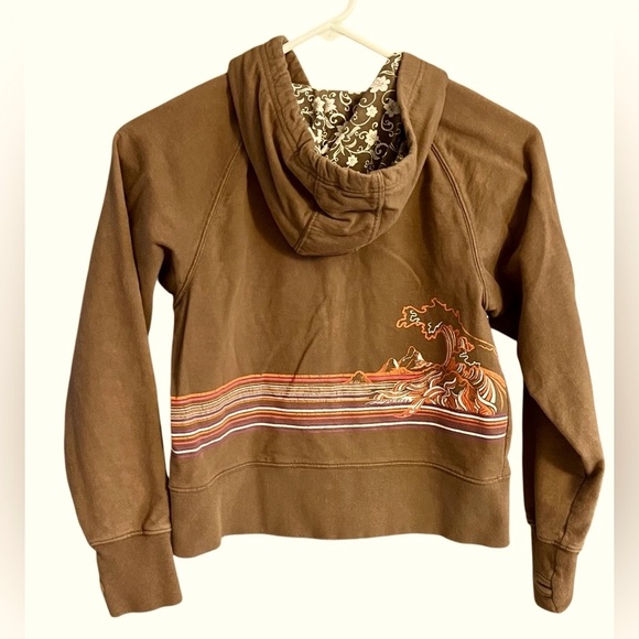 Hostess Pick ☄️ Brown Girl's Hoodie with Wave Design by OP - Picture 5 of 11